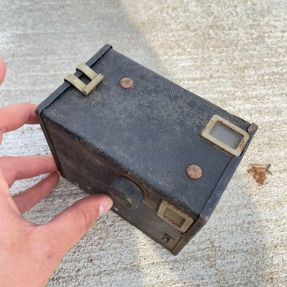 Vintage 1947 Agfa Ansco B2 Cadet Roll Film Box Camera - HLBN